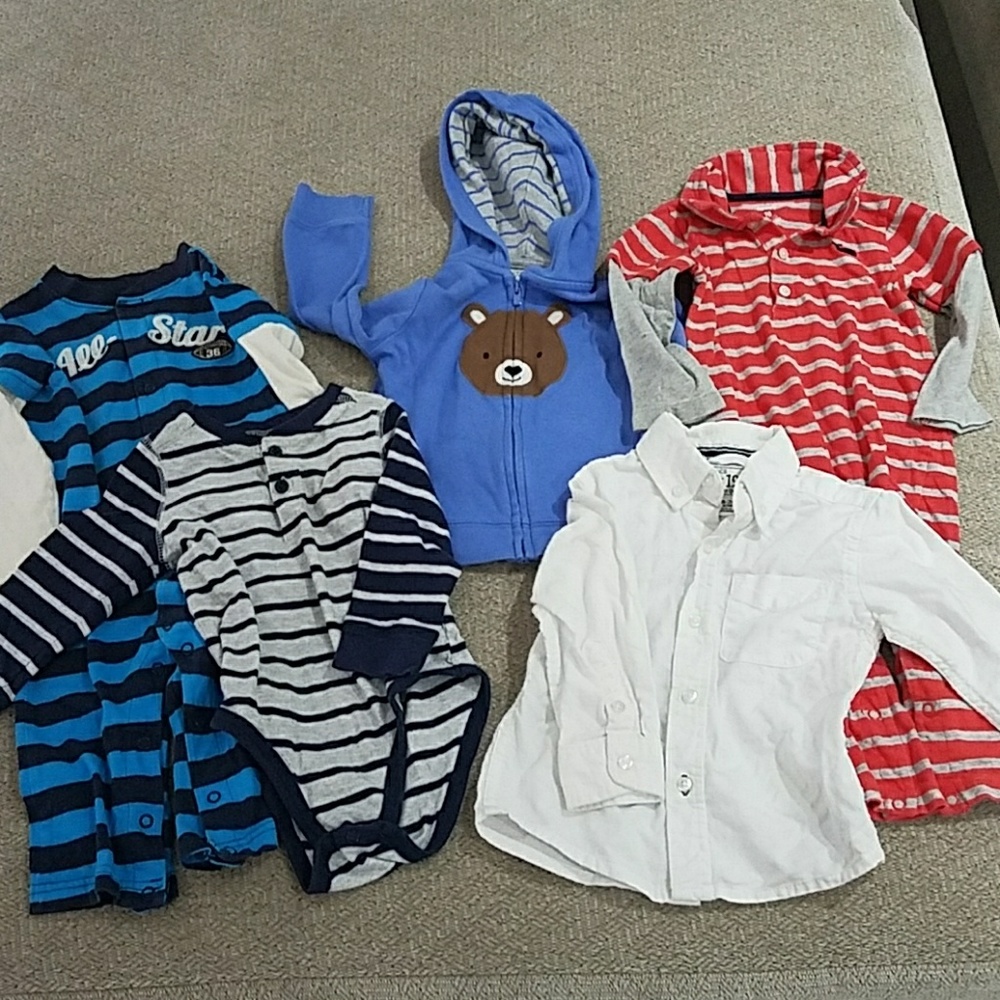 ❌SOLD❌Lot baby clothes 18M